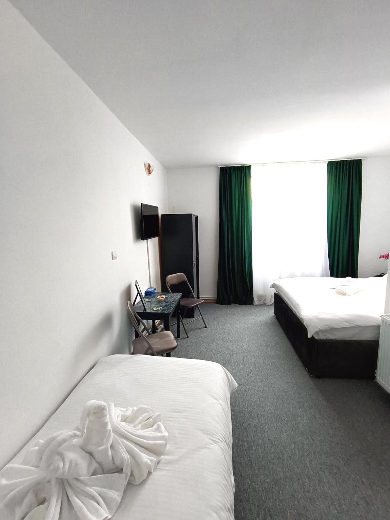 Appartement Chic Boutique Dumbrava à Sibiu Extérieur photo