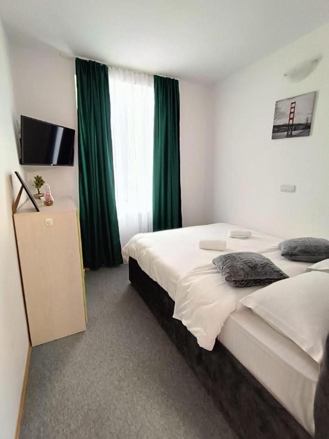 Appartement Chic Boutique Dumbrava à Sibiu Extérieur photo